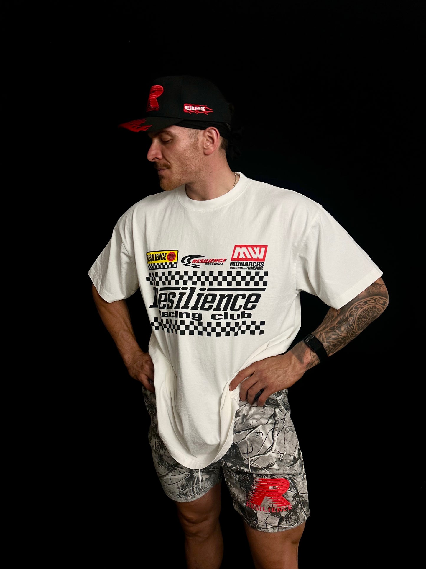 "MIRACLE MILE" - OVERSIZED TEE (BLACK)