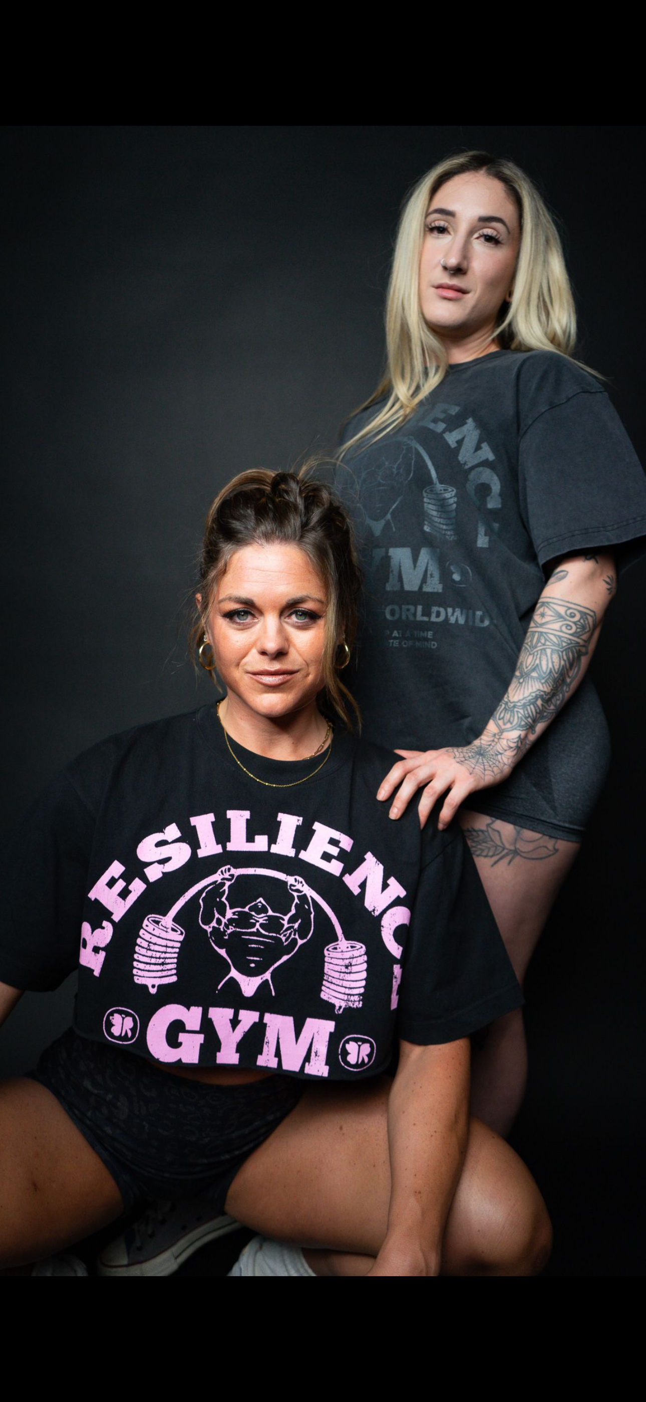 RESILIENCE GYM- OVERSIZED TEE (VINTAGE BLACK)
