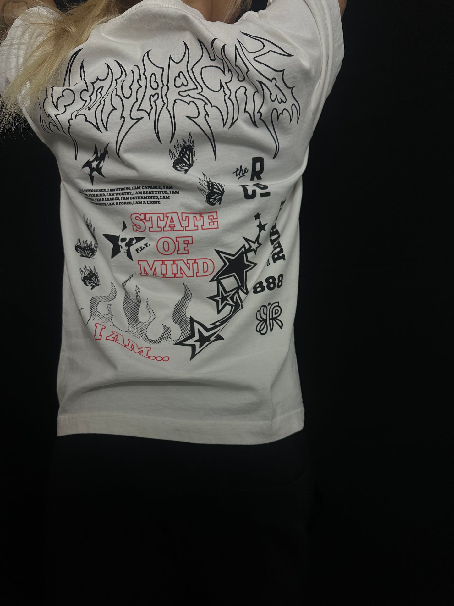 "I AM" - OVERSIZED TEE (WHITE)