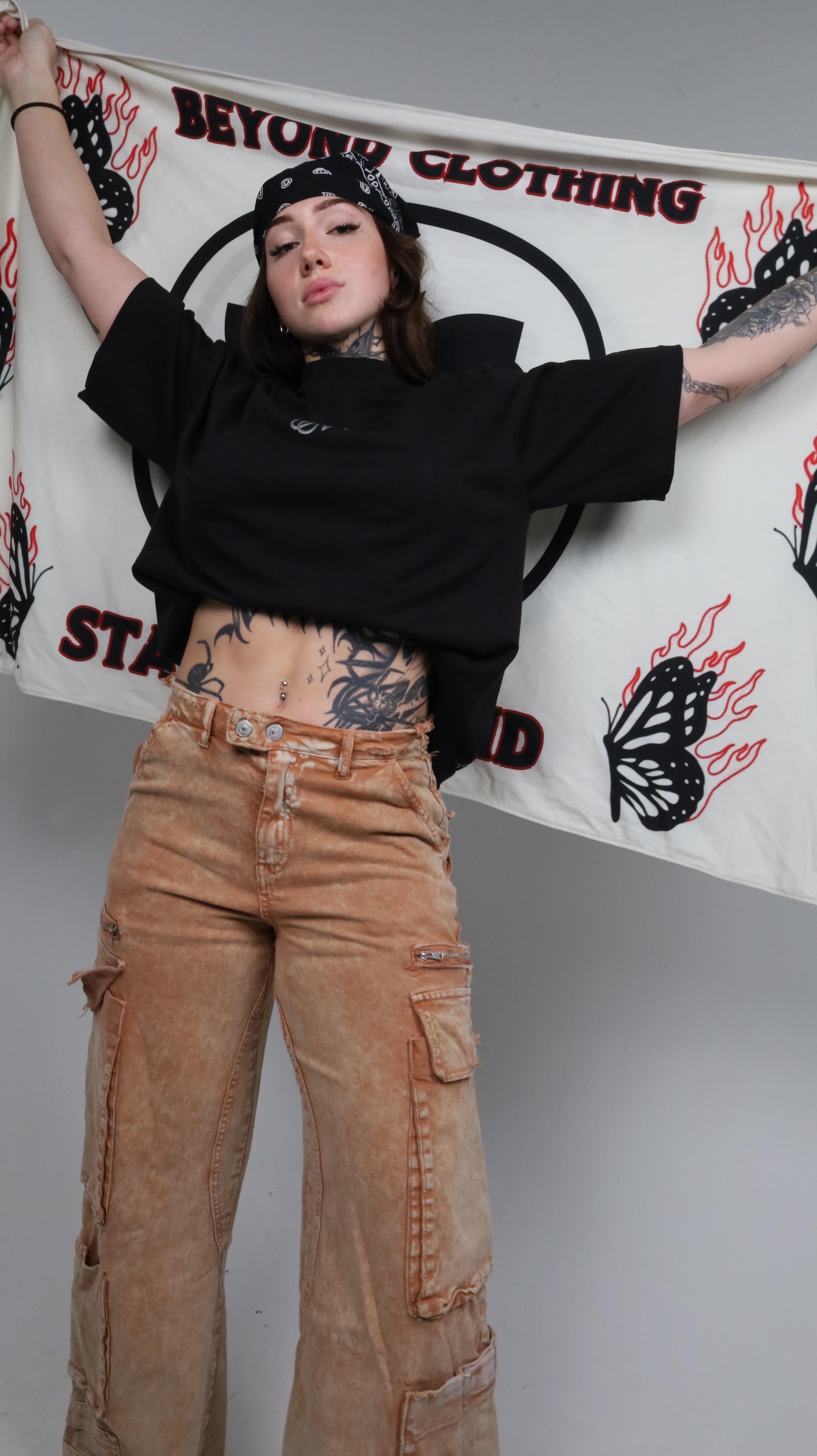 SAD BOYS SMILE AGAIN - OVERSIZE TEE  (BLACK)