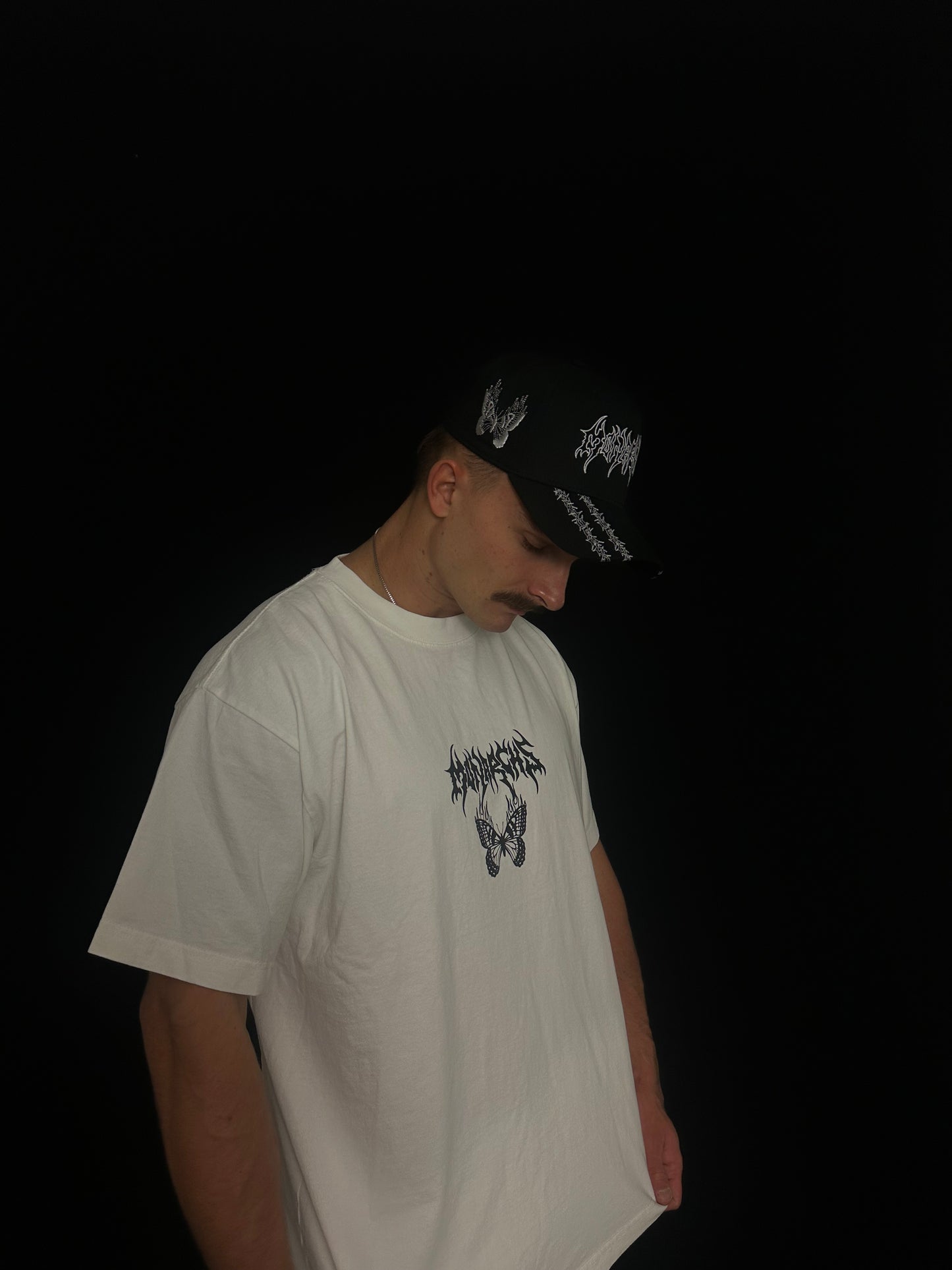 "I AM" - OVERSIZED TEE (WHITE)