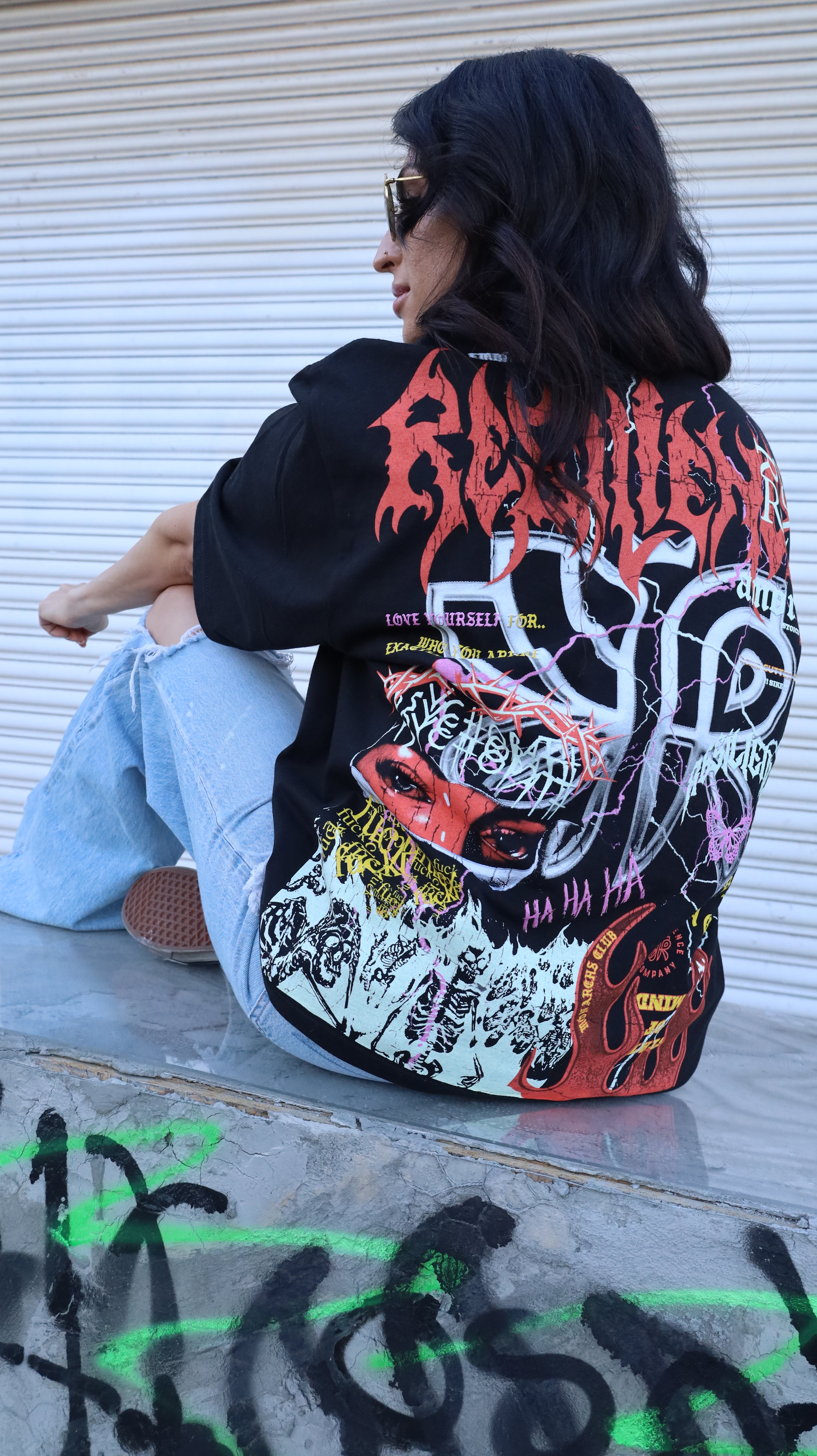 SAD BOYS SMILE AGAIN - OVERSIZE TEE  (BLACK)