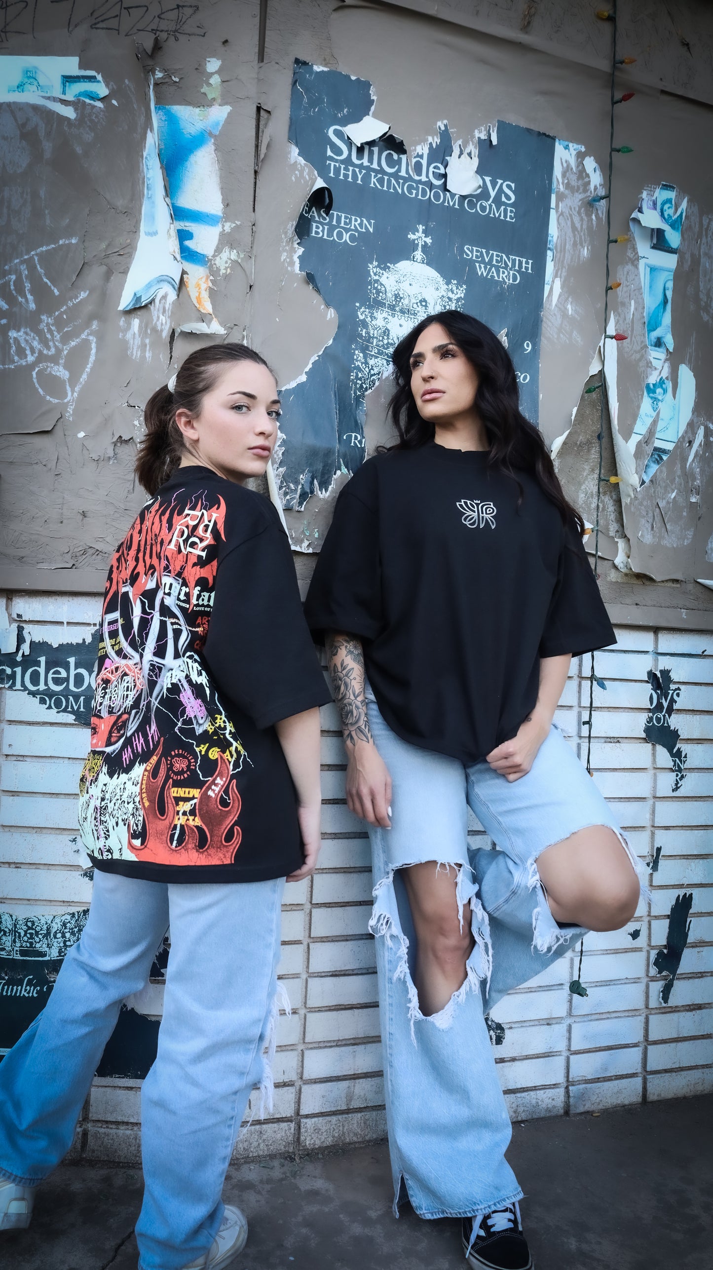 SAD BOYS SMILE AGAIN - OVERSIZE TEE  (BLACK)