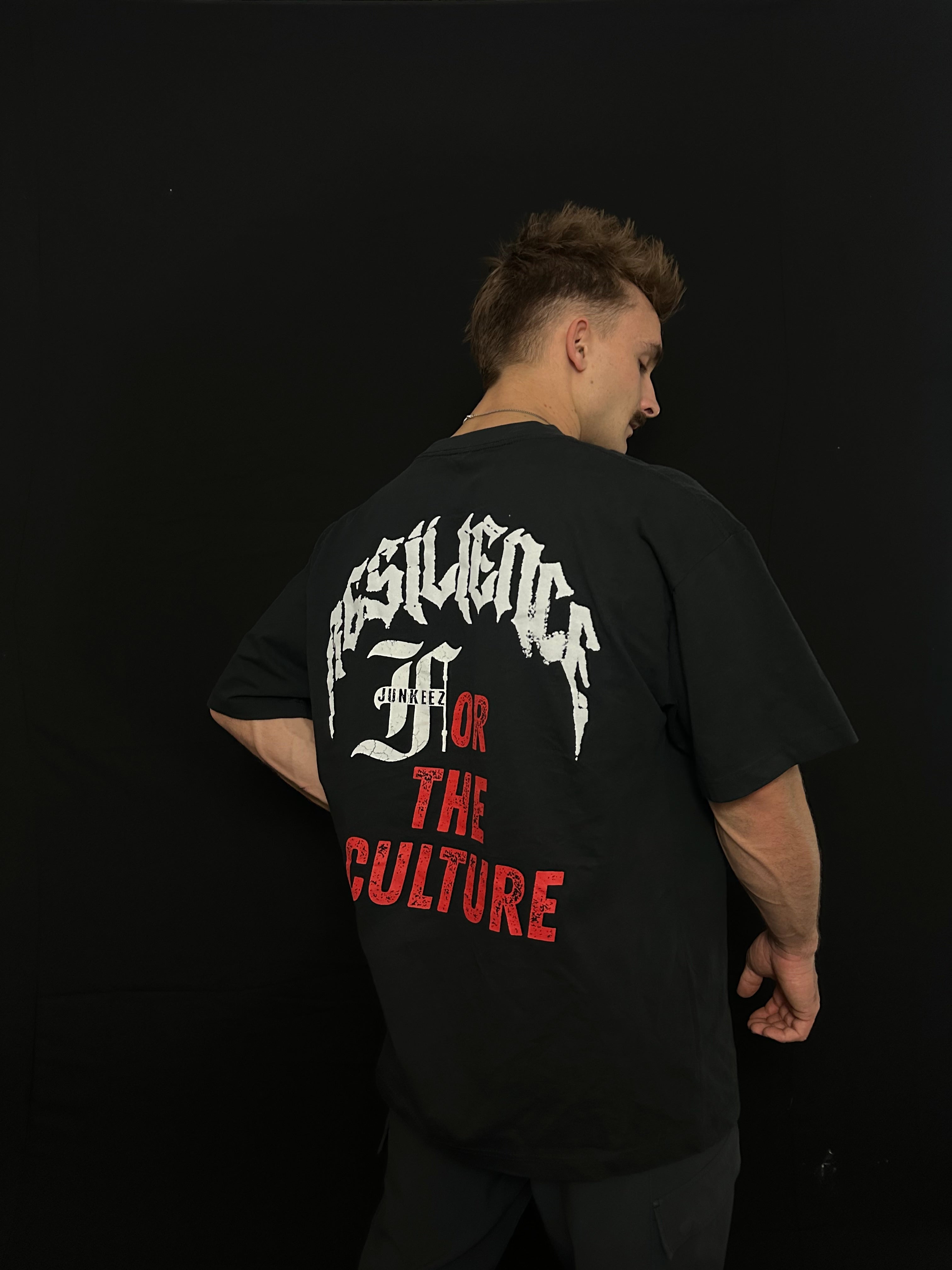 FITNESS JUNKEEZ X RESILIENCE - "BATTLE OF 300" Official Collaboration Tee