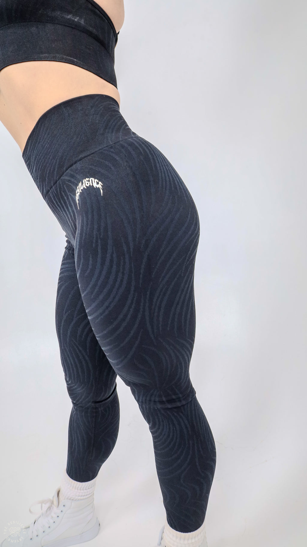 "INTO THE WILD" - SCRUNCH LEGGINGS